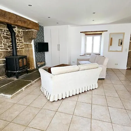 Holiday home Petit Manoir A La Campagne Avec Piscine Et Jaccuzi *