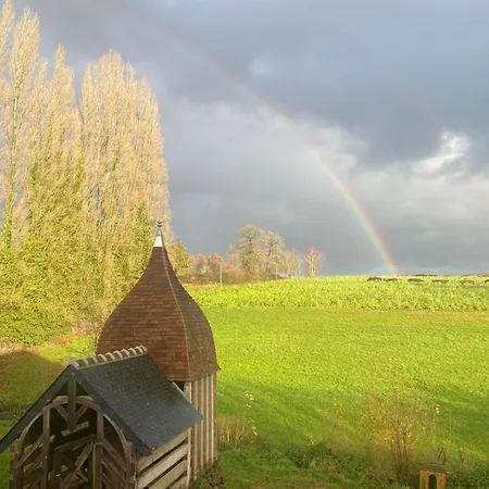 Petit Manoir A La Campagne Avec Piscine Et Jaccuzi * Couesmes-vauce