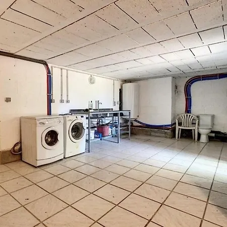 Petit Manoir A La Campagne Avec Piscine Et Jaccuzi Holiday home *