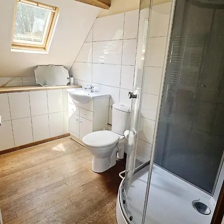Petit Manoir A La Campagne Avec Piscine Et Jaccuzi Holiday home *