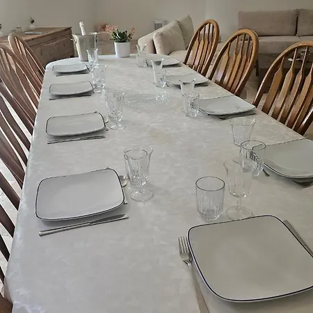 Petit Manoir A La Campagne Avec Piscine Et Jaccuzi Holiday home