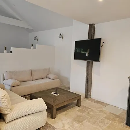 Petit Manoir A La Campagne Avec Piscine Et Jaccuzi