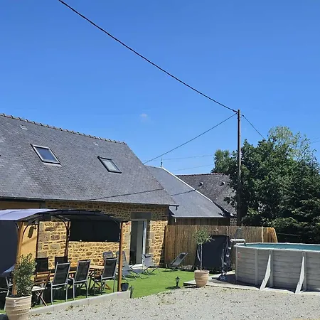 Holiday home Petit Manoir A La Campagne Avec Piscine Et Jaccuzi